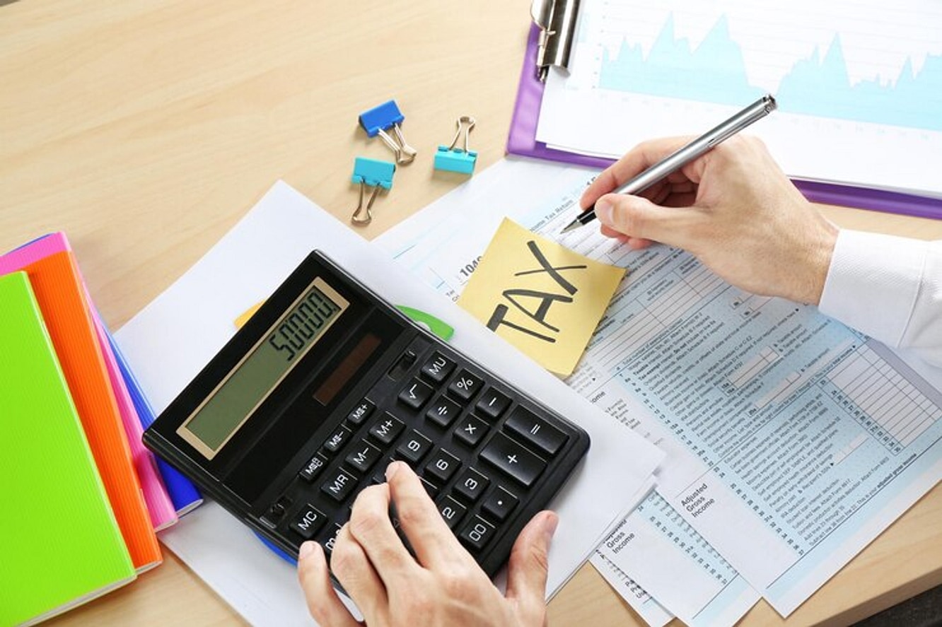NSC Calculator: Calculate Tax Saving and Guaranteed Returns