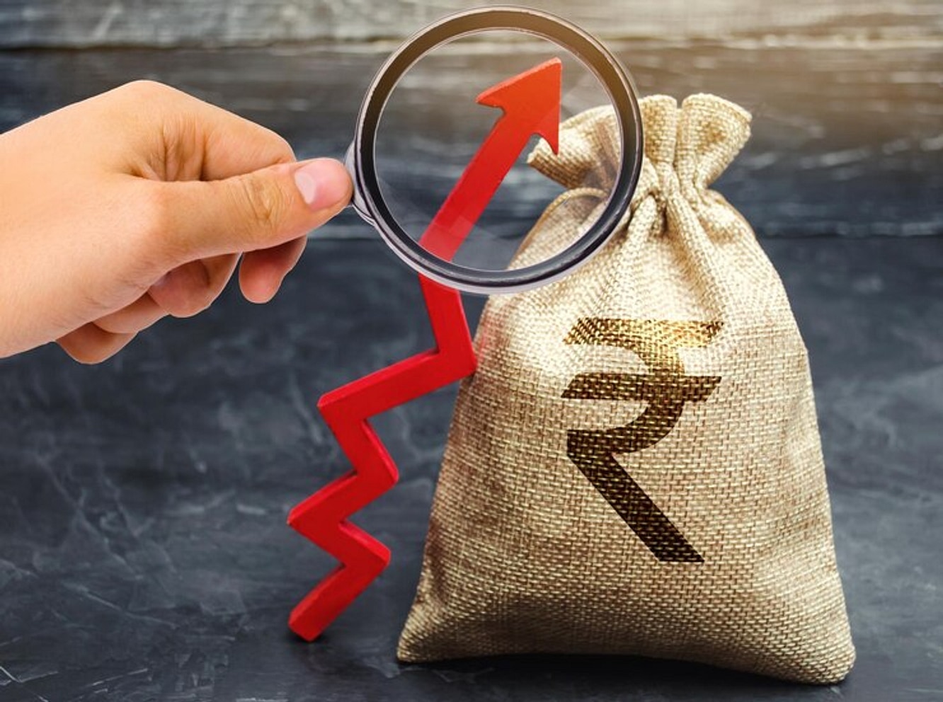 SIP vs Lumpsum Investment: Which Gives Better Returns?
